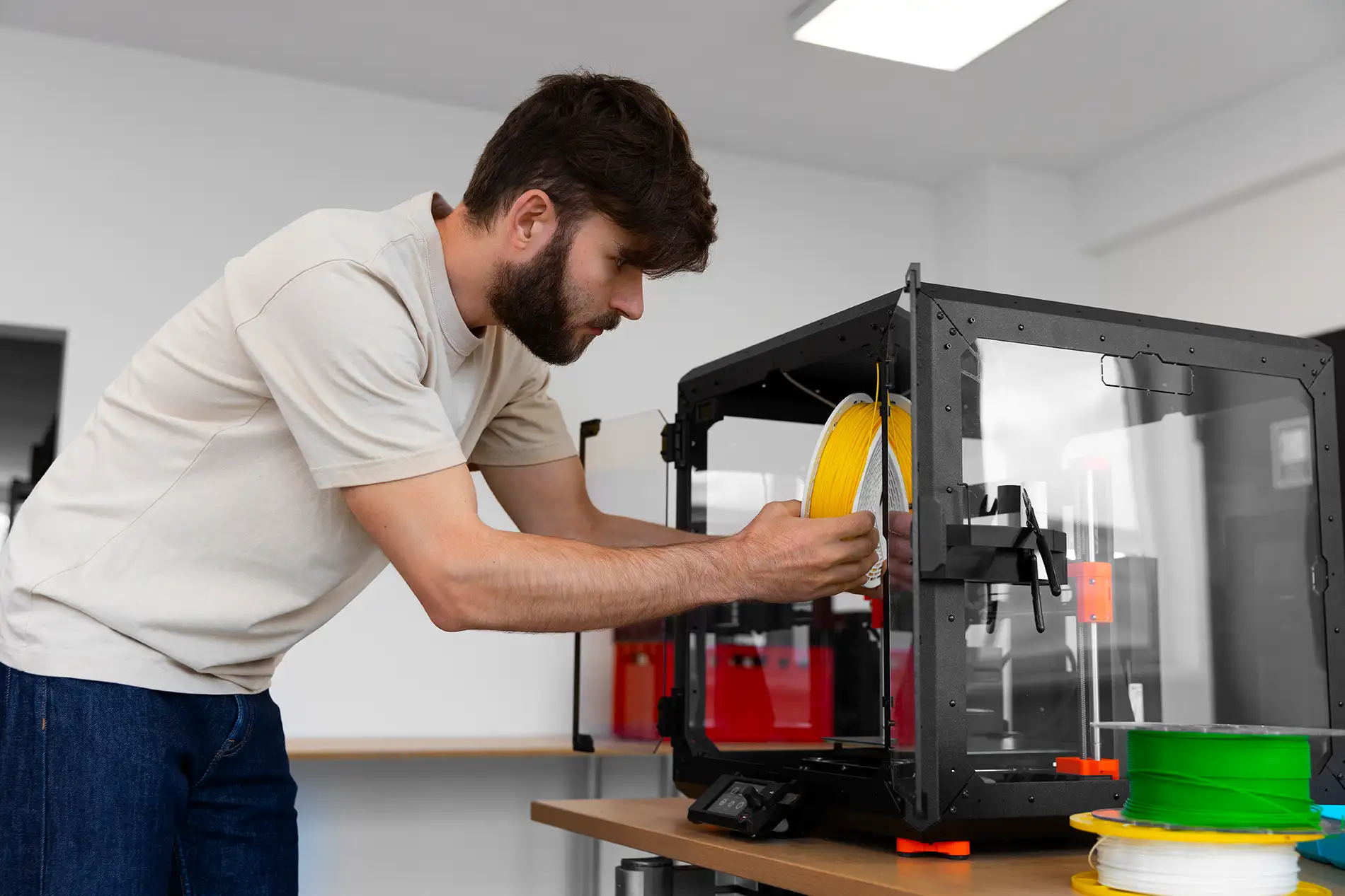 designer-using-3d-printer